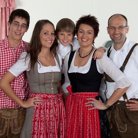 Hotel Flatscher Stuhlfelden ภายนอก รูปภาพ