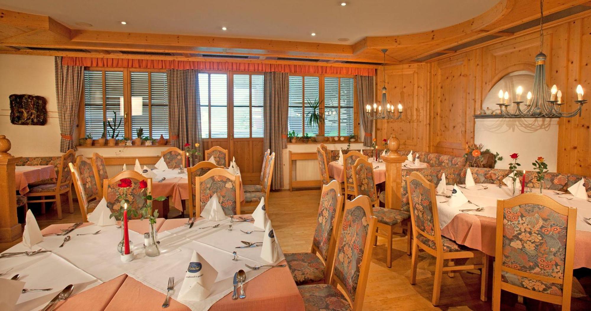 Hotel Flatscher Stuhlfelden ภายนอก รูปภาพ