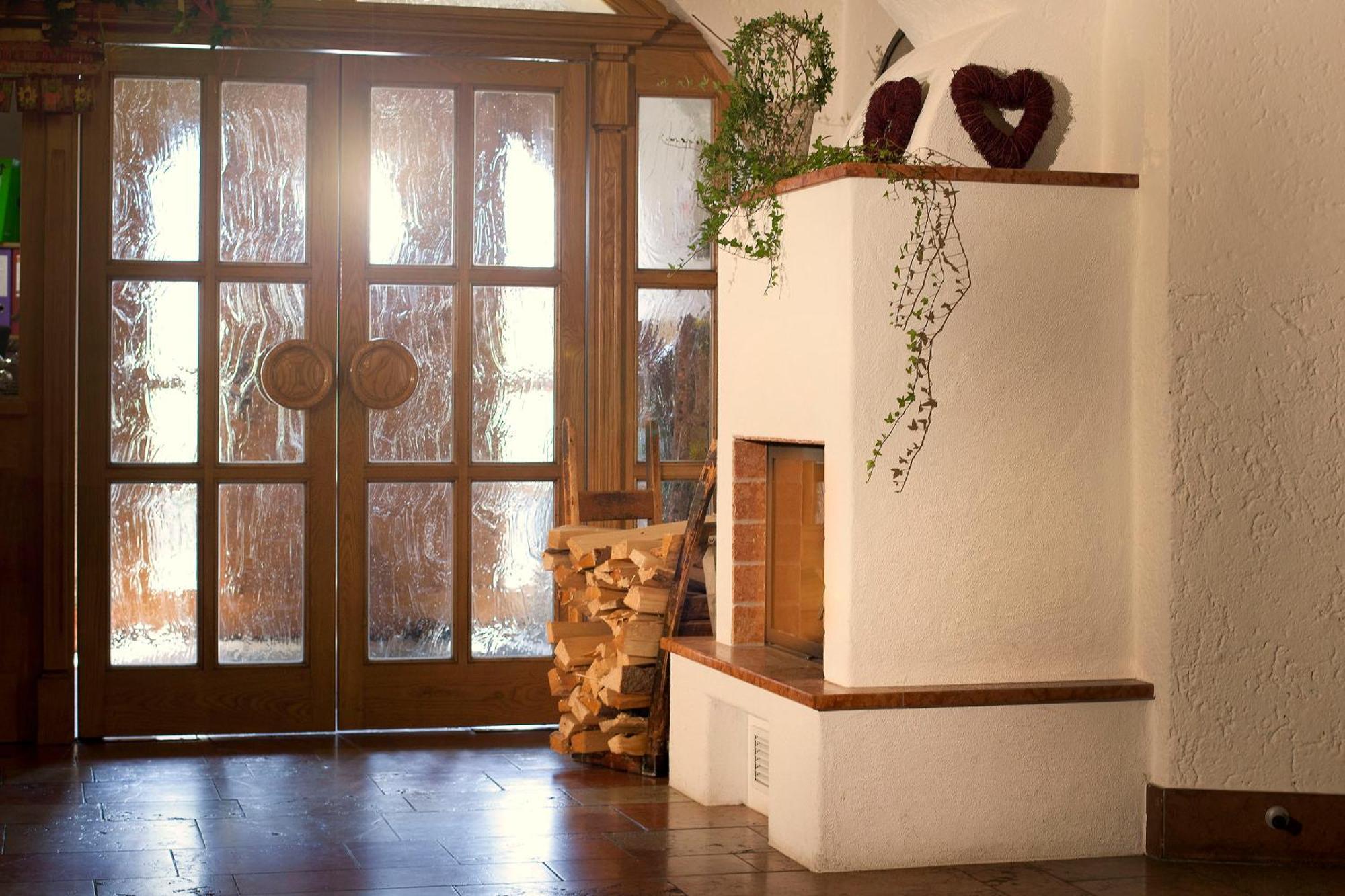 Hotel Flatscher Stuhlfelden ภายนอก รูปภาพ