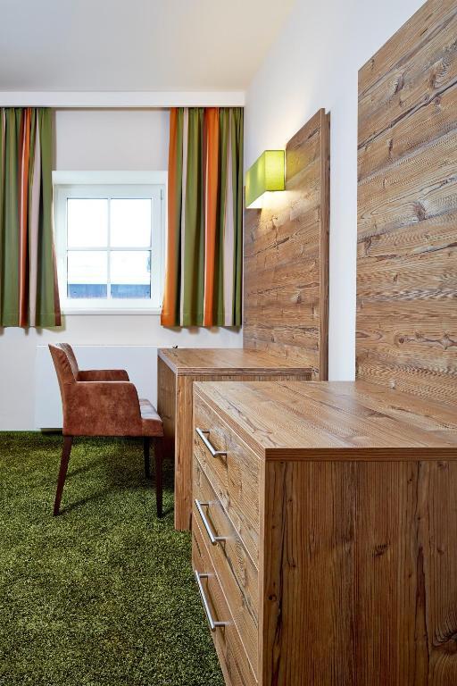 Hotel Flatscher Stuhlfelden ภายนอก รูปภาพ
