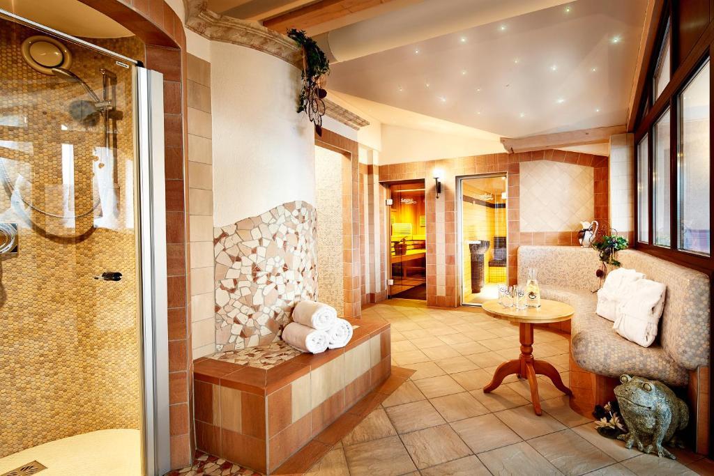 Hotel Flatscher Stuhlfelden ภายนอก รูปภาพ